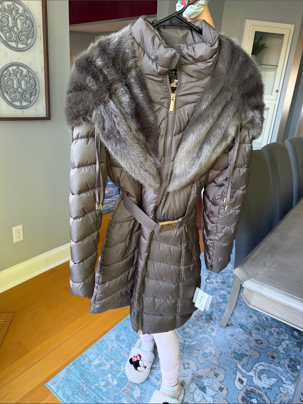 Women's Quilted Puffer Coat with Faux Fur Trim - Taupe